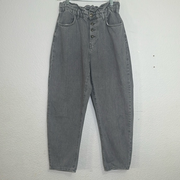 Zara Paperbag Baggy Balloon Leg Grey Button Fly Cotton Denim Jeans Womens Size 6 - Picture 1 of 13